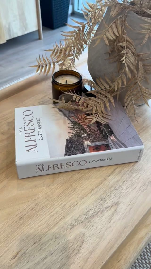 Scene StealerNot just staged, strategically styled to steal the scene.#salifemagazine #adelaideproperty #adelaidehomestaging #adelaidesmallbusiness