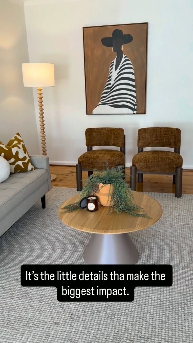 It’s the little details that make the biggest impact 🤎Rich tones, layered textures and statement pieces coming together to create a space that feels effortlessly elevated.
Styling is all about the balance ✨#InteriorStyling #HomeInspo #InteriorDetails #ModernLiving #InteriorDesign